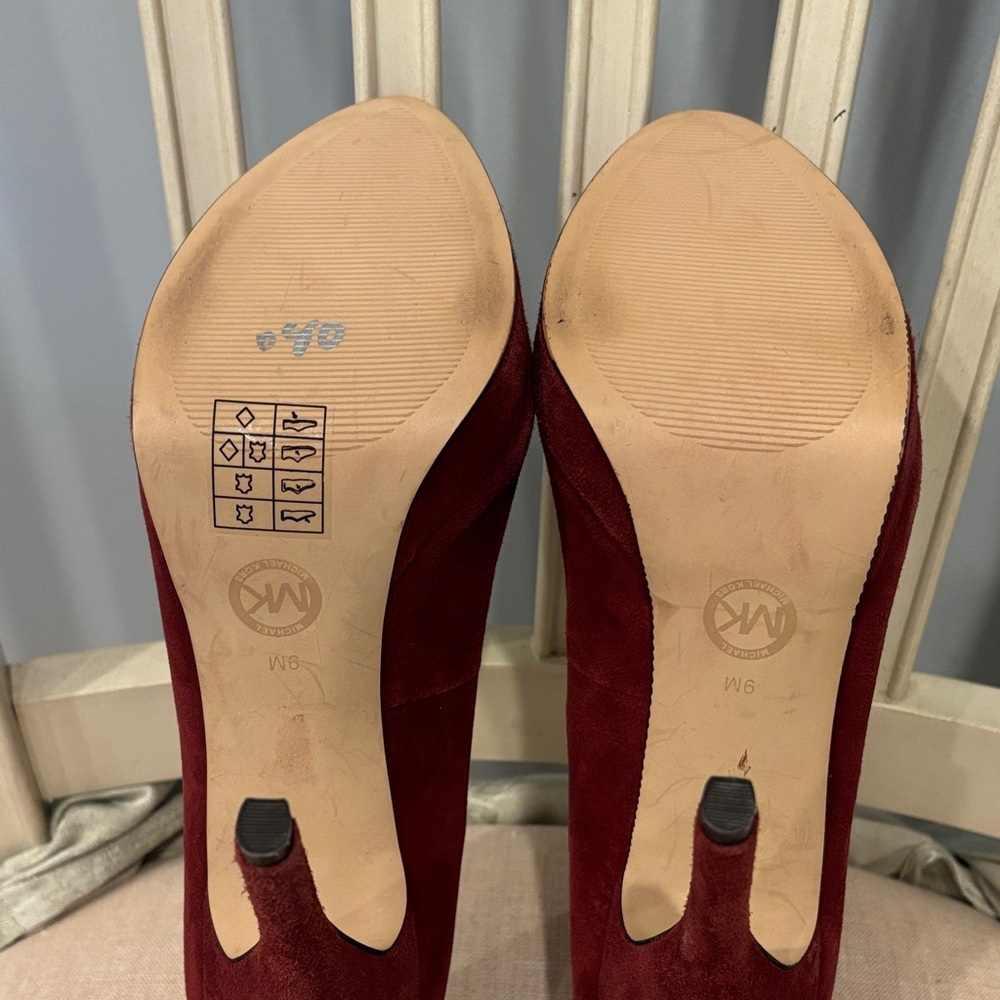 MICHAEL Michael Kors Deep Burgundy Suede High Heels - Picture 5 of 5